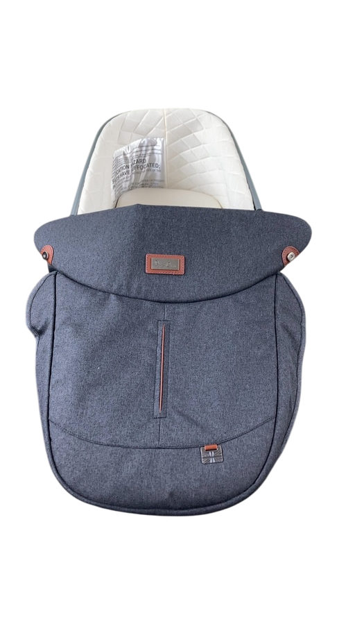 Shop Silver Cross Wave Bassinet Carry Cot, Granite at GoodBuy Gear