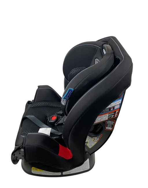 Shop Graco TrioGrow SnugLock 3-in-1 Car Seat, 2023, Leland at GoodBuy Gear