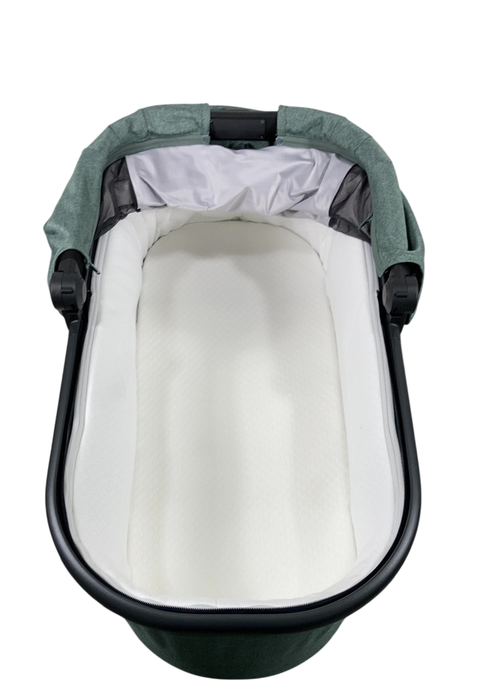 Shop UPPAbaby VISTA V2 Stroller, 2023, Gwen (Green Melange) at GoodBuy Gear