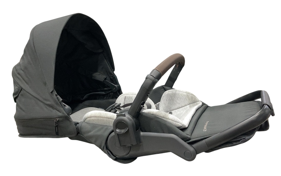 Shop UPPAbaby Cruz V3 Stroller Seat, Jake (Charcoal/Black) at GoodBuy Gear