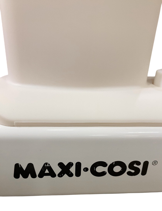 Shop Maxi-Cosi Iora Bedside Bassinet, Horizon Sand at GoodBuy Gear