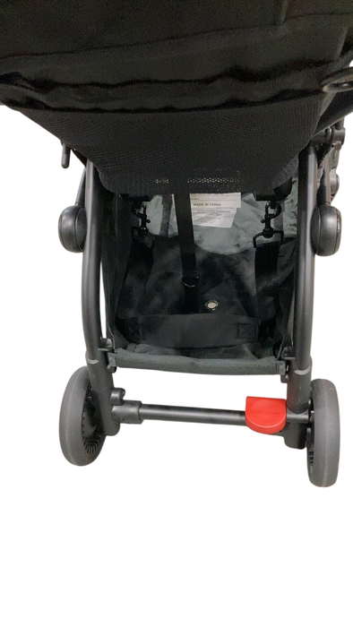 Shop Babyzen YOYO2 Complete Stroller, 2022, Black with Black at GoodBuy Gear