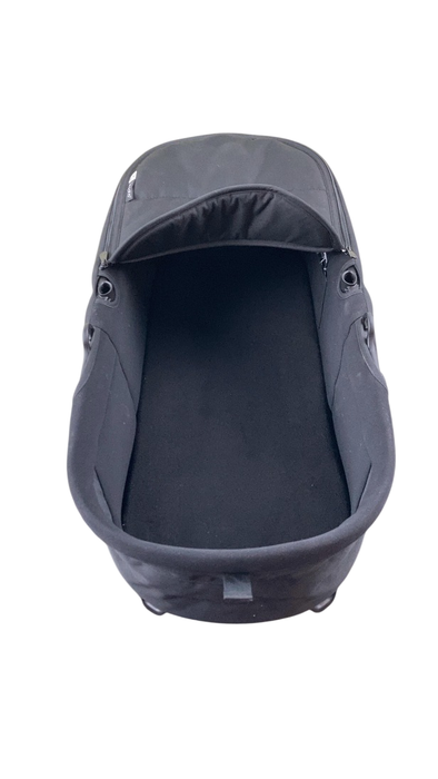 Shop Bugaboo Dragonfly Bassinet, Midnight Black at GoodBuy Gear