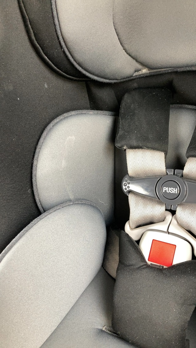 Shop Chicco Keyfit 35 Infant Car Seat, 2023, Onyx at GoodBuy Gear