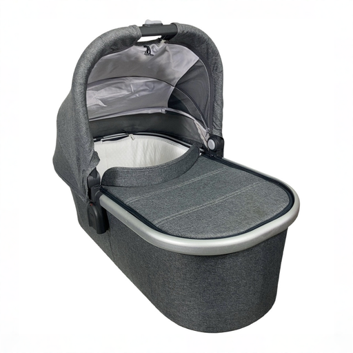 Shop UPPAbaby V2 Bassinet, Jordan (Charcoal Melange) at GoodBuy Gear