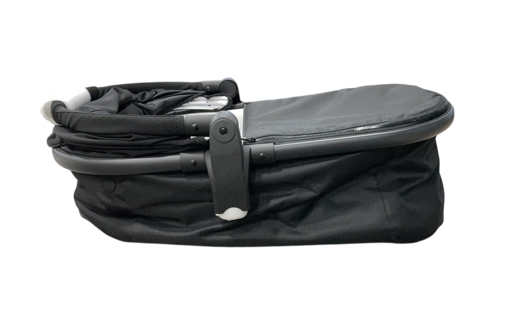 Shop Mockingbird Bassinet, 2026+, Black at GoodBuy Gear
