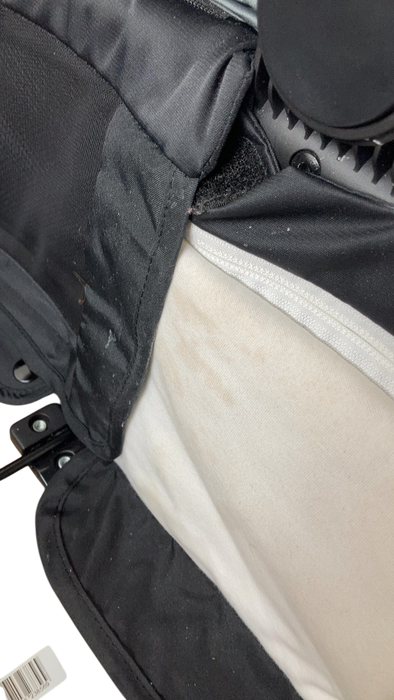 Shop Cybex MIOS LUX Carry Cot, Onyx Black at GoodBuy Gear