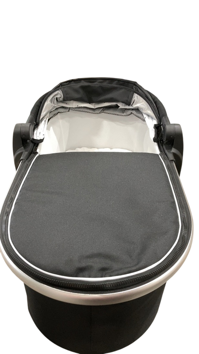 Shop Mockingbird Bassinet, Black, Pre-2026 at GoodBuy Gear