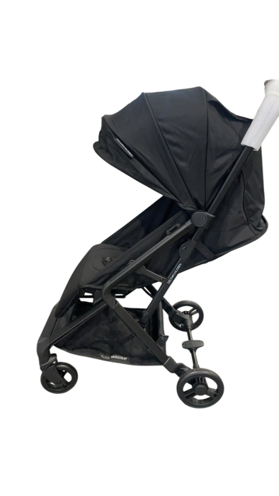 Shop Delta Children Icon Ultra Compact Travel Stroller, 2025, Black at GoodBuy Gear