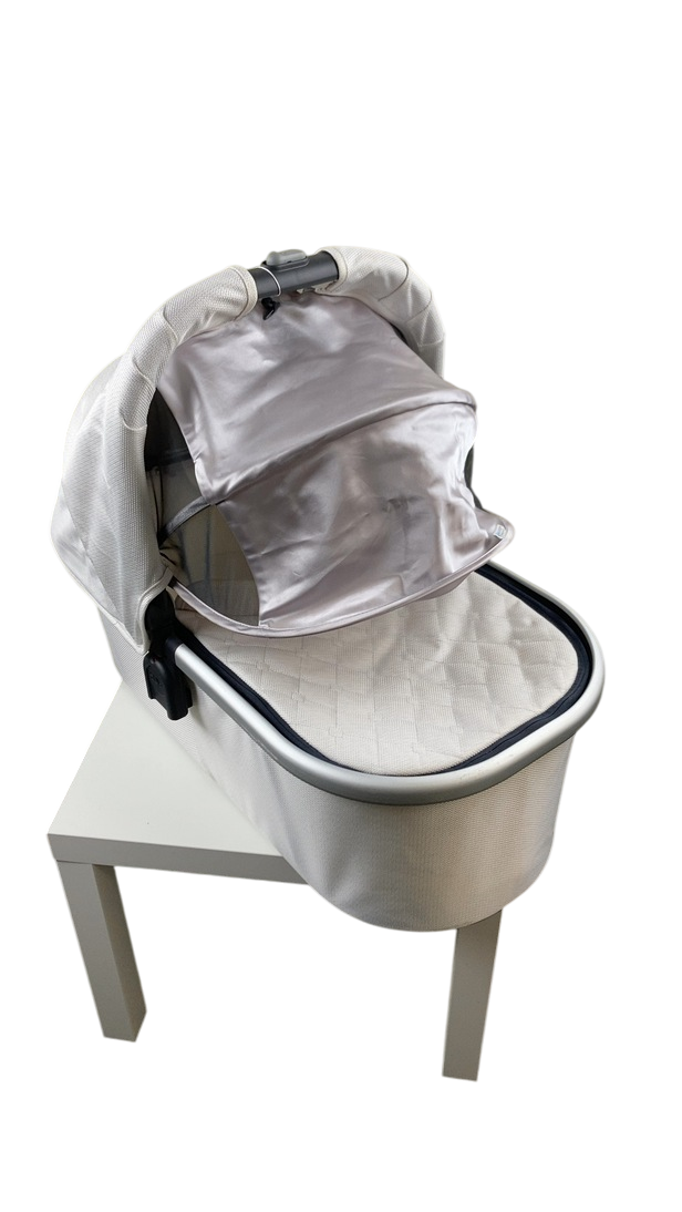 uppababy bassinet bryce UPPAbaby V2 Bassinet, Bryce (White Marl)