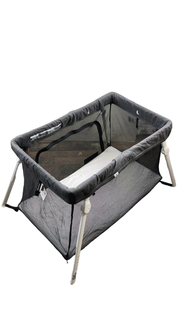 Guava Family Lotus Travel Crib1
