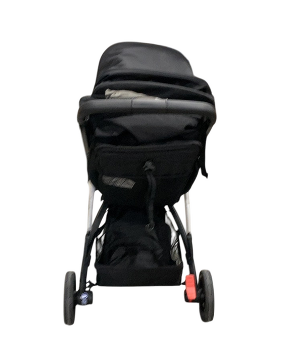 Shop Thule Spring Stroller, 2025, Black, Midnight Black at GoodBuy Gear