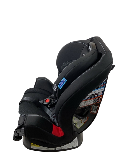 Shop Graco TrioGrow SnugLock 3-in-1 Car Seat, 2024, Leland at GoodBuy Gear