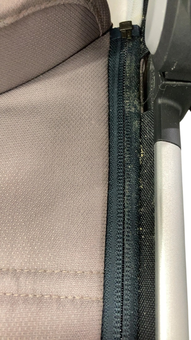 Shop UPPAbaby VISTA V2 Stroller, 2023, Theo (Dark Taupe) at GoodBuy Gear