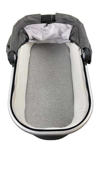 Shop UPPAbaby V2 Bassinet, Jordan (Charcoal Melange) at GoodBuy Gear