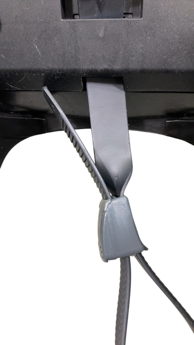Shop Thule Yepp 2 Maxi, Majolica Blue, Rack Mount at GoodBuy Gear