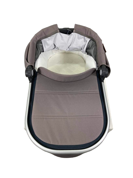 secondhand UPPAbaby VISTA V2 Stroller, 2023, Theo (Dark Taupe)