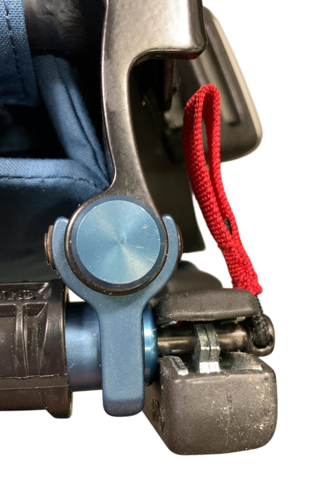 Shop WAYB Pico Portable Car Seat, 2023, Midnight Sky at GoodBuy Gear