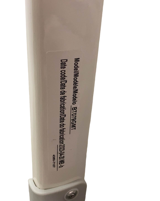 Shop Maxi-Cosi Iora Bedside Bassinet, Horizon Sand at GoodBuy Gear