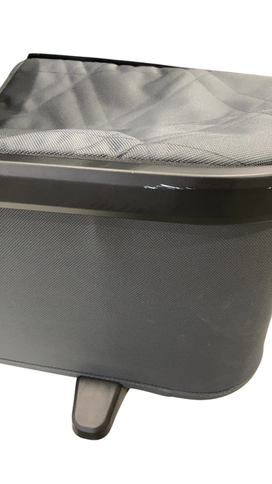 Shop Veer Switchback Bassinet, Black at GoodBuy Gear