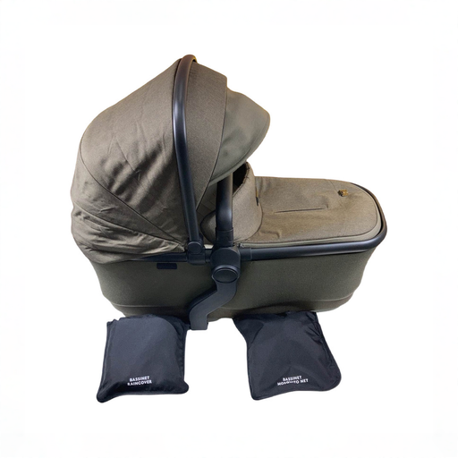 Shop Silver Cross Wave Bassinet Carry Cot, Cedar at GoodBuy Gear