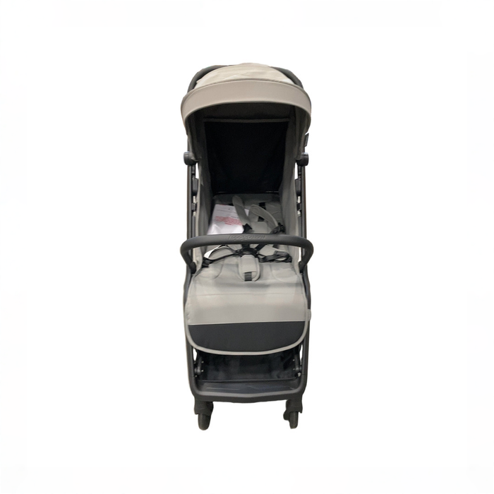 Shop Mama & Baby Packa Travel Stroller, 2024, Gray at GoodBuy Gear