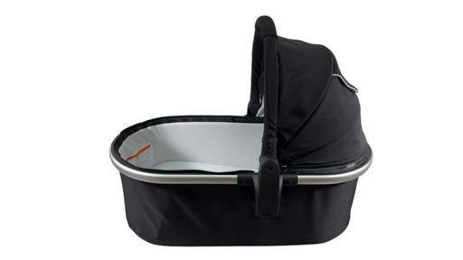 Shop Mockingbird Bassinet, Black at GoodBuy Gear