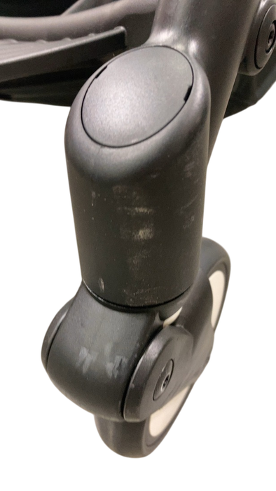 Shop Babyzen YOYO2 Complete Stroller, 2023, Black with Black at GoodBuy Gear