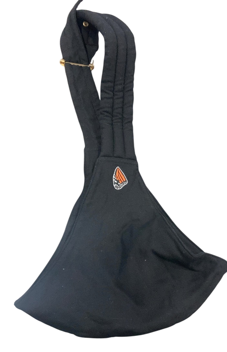 Shop Mabē The Monarch Toddler Sling, Ebony at GoodBuy Gear