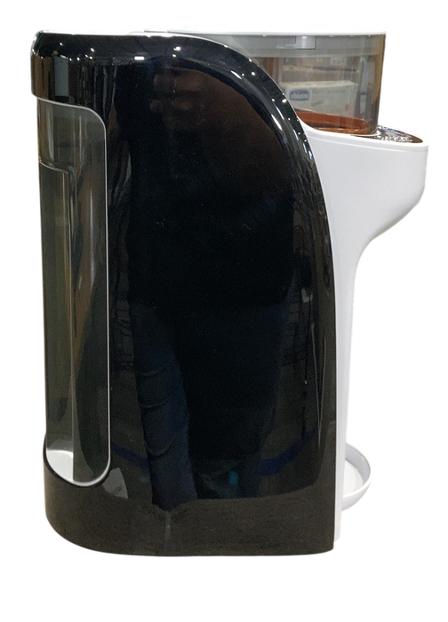 Shop Baby Brezza Formula Pro Advanced Baby Formula Dispenser, White on Black at GoodBuy Gear