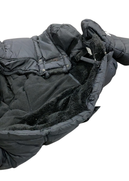 Shop 7 A.M. Enfant Blanket 212 Evolution, Black Plush at GoodBuy Gear