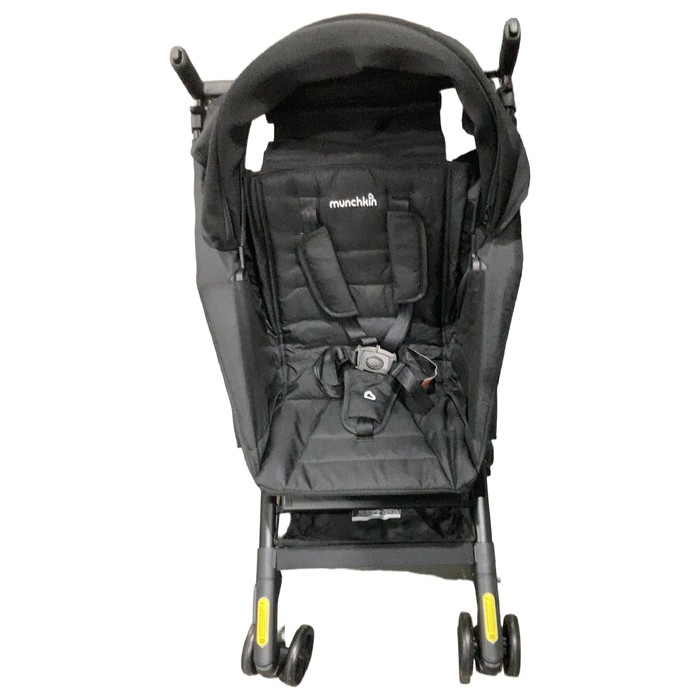 Shop DRAFT - Munchkin Night Owl Stroller, 2025, Black at GoodBuy Gear