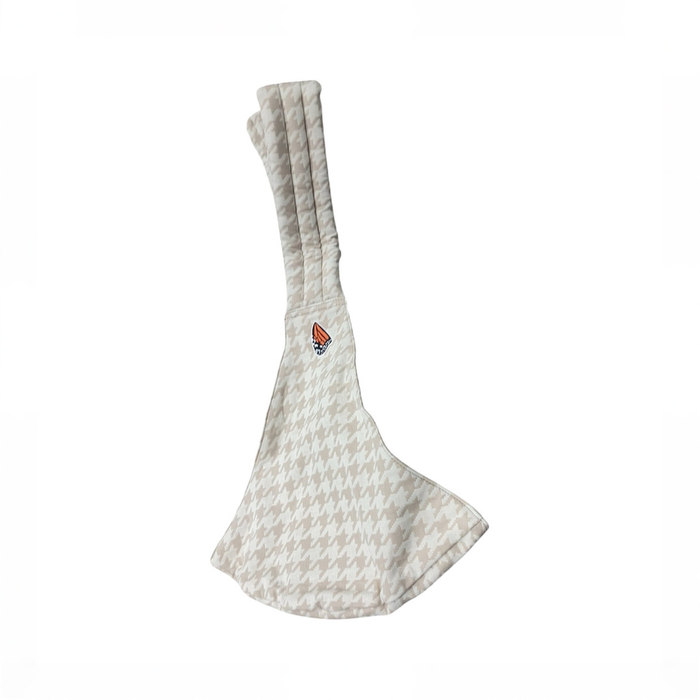 Shop Mabē The Monarch Toddler Sling, Houndstooth at GoodBuy Gear