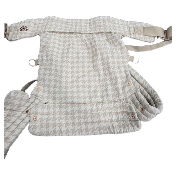 Shop Mabē The Monarch Carrier, Houndstooth at GoodBuy Gear