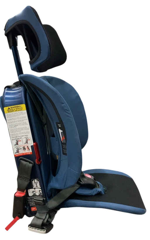 Shop WAYB Pico Portable Car Seat, 2024, Midnight Sky at GoodBuy Gear