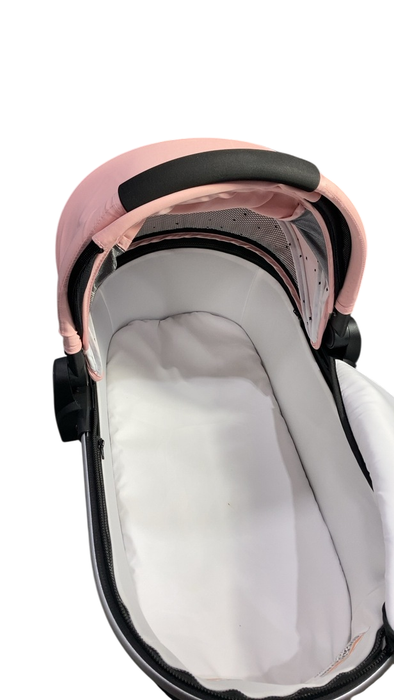 Shop Mockingbird Bassinet, Bloom at GoodBuy Gear