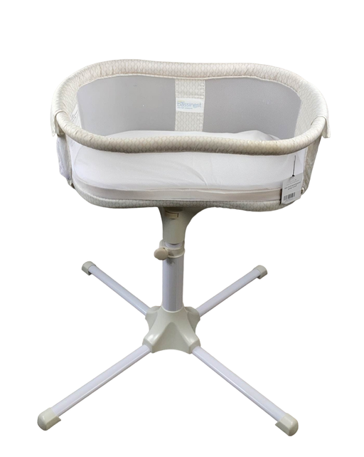 used Halo BassiNest Swivel Sleeper Essentia Series, Nautical Net