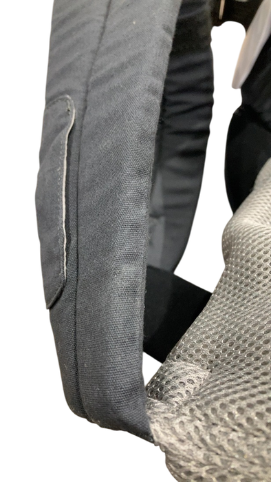 Shop Lillebaby Complete All Seasons Baby Carrier, Charcoal Silver at GoodBuy Gear