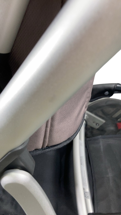 Shop UPPAbaby VISTA V2 Stroller, 2023, Theo (Dark Taupe) at GoodBuy Gear