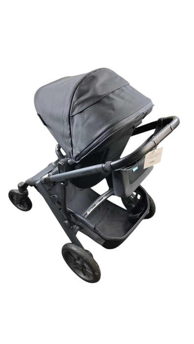 Shop UPPAbaby VISTA V2 Stroller, 2023, Jake (Black) at GoodBuy Gear