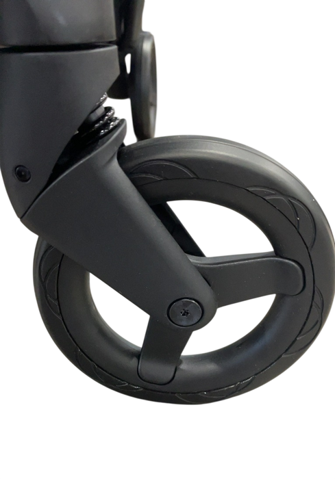 Shop Bugaboo Butterfly 2 Stroller, 2025, Black, Heritage Black, Heritage Black at GoodBuy Gear