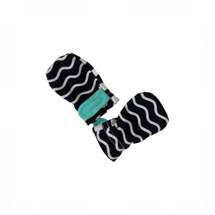 Shop Lovevery The Looker Play Kit, Multicolor at GoodBuy Gear