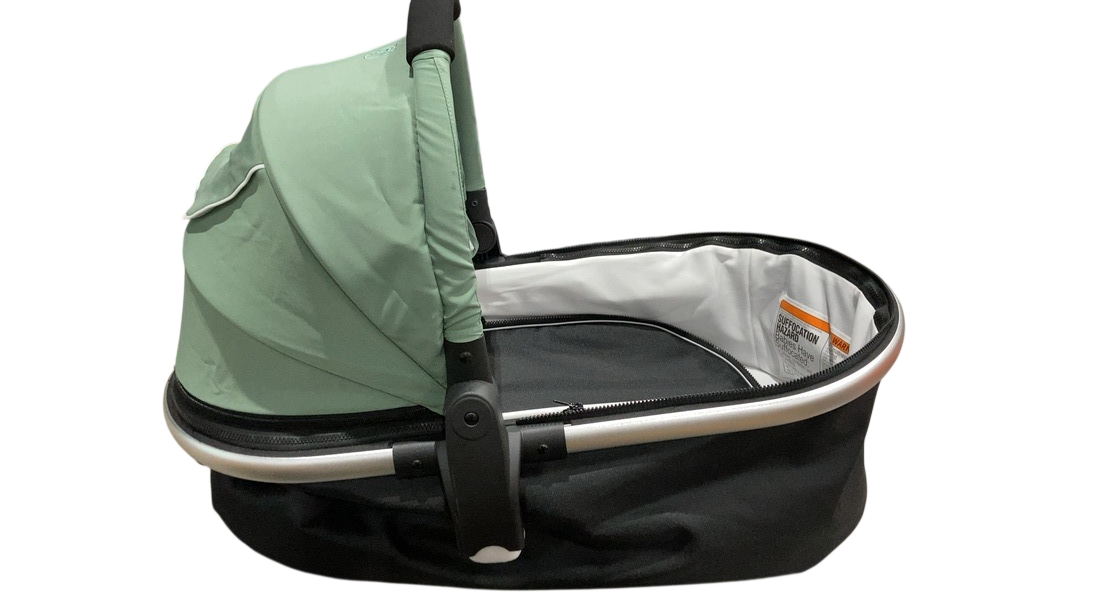 Shop Mockingbird Bassinet, Sage, Pre-2026 at GoodBuy Gear