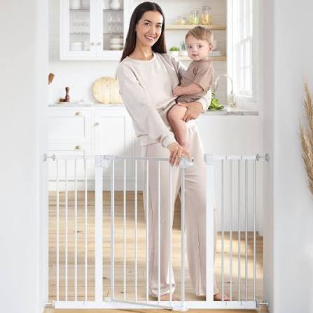 Comfy Cubs Baby Safety Gate with 3 Extensions, White