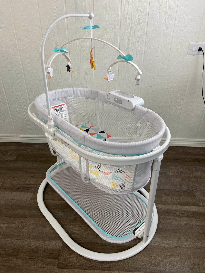 Fisher Price Soothing Motions Bassinet