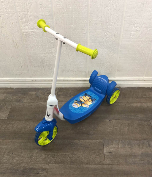 used Dynacraft 3 Wheel Minions Scooter