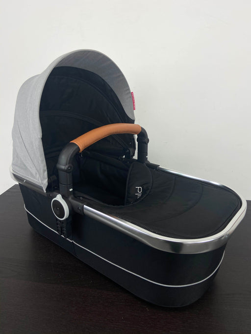 used Uberchild MOTO Bassinet