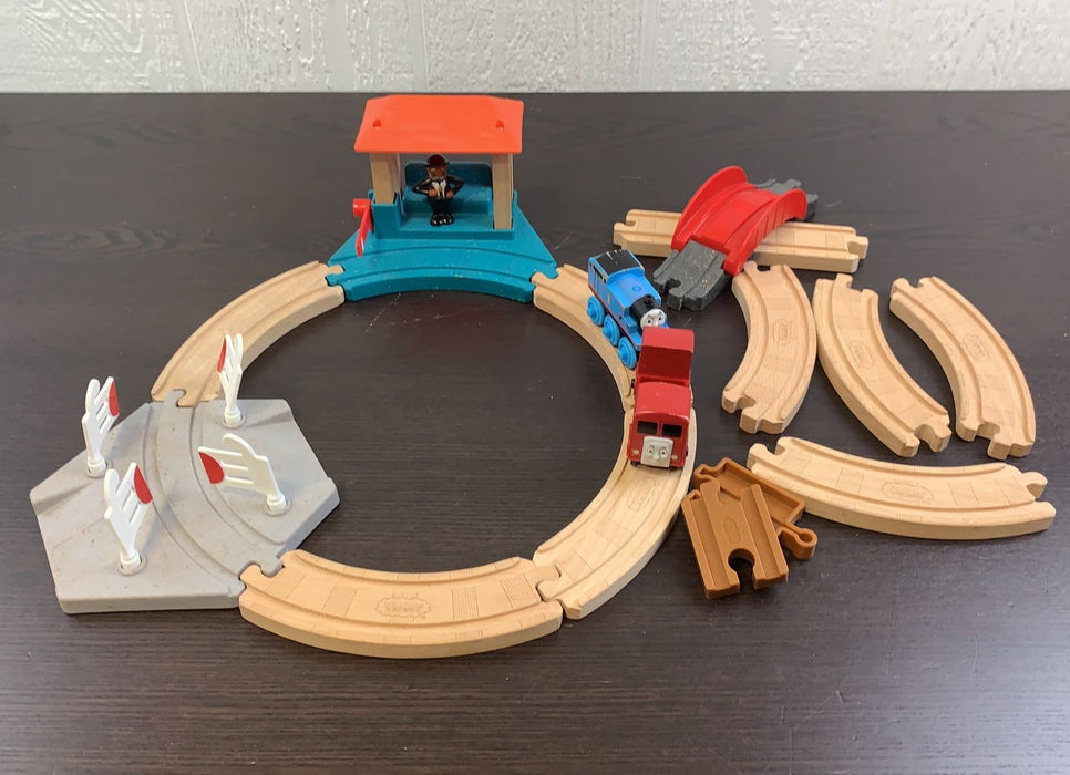 used BUNDLE Thomas and Friends Trains