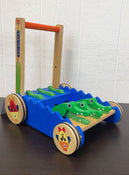 secondhand Melissa & Doug Chomp and Clack Alligator Push Toy
