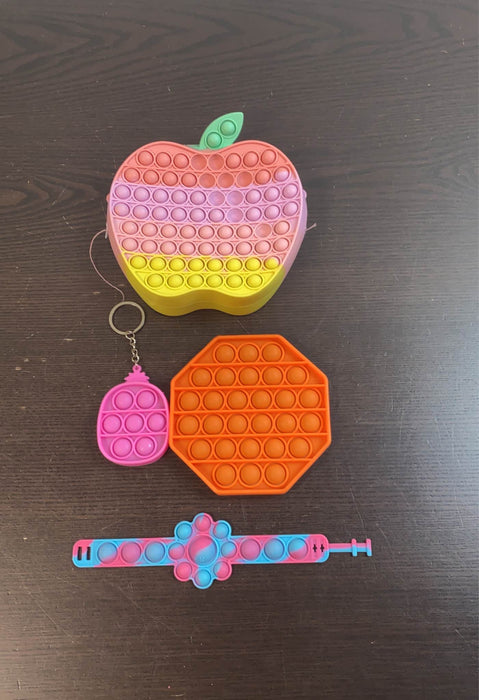 used BUNDLE Pop It’s